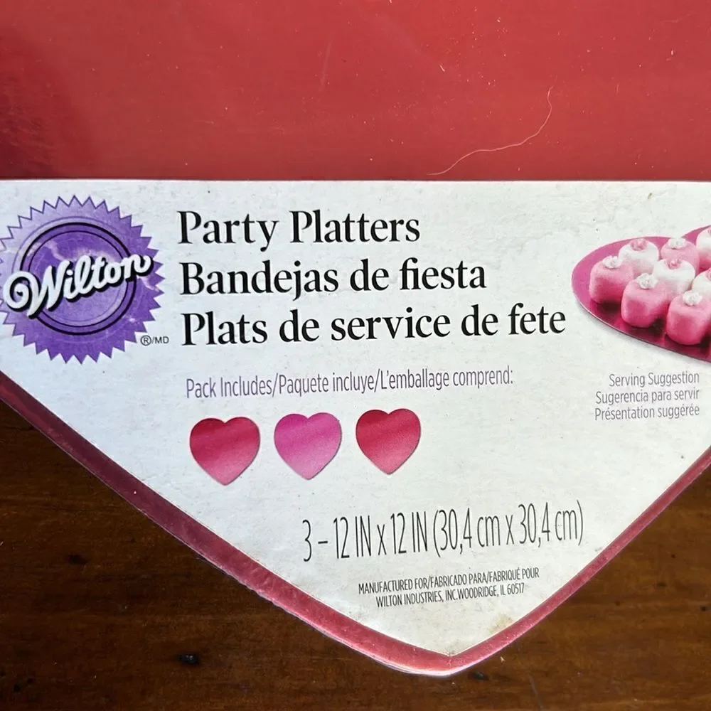 Party Planner Ser of 2 Heart Shape NWT